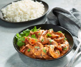 Langostinos picantes en salsa de leche de coco y tomate