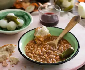 Judías pintas estofadas con arroz y verduras (Cocción lenta)