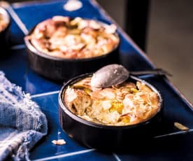 Minigratin aux mirabelles, ricotta et amandes