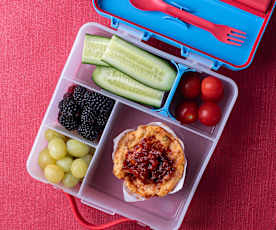 Bacon, cheese and tomato chutney muffin