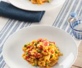 Arroz amarillo con calamares y carabineros para dos