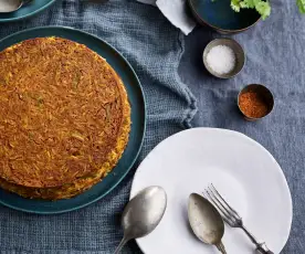 Arroz com carne picada, feijão-verde e especiarias