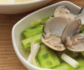 米酒蛤蜊蒸丝瓜