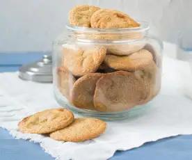 Pohankové cookies s bílou čokoládou a kardamomem