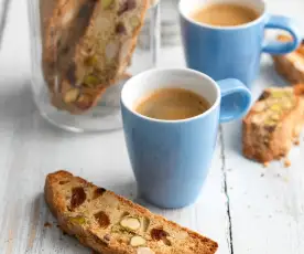 Biscotti de chabacano y pistache