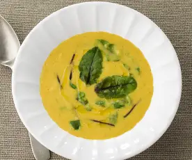 Sopa de lentilhas e acelgas vermelhas