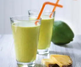 Smoothie avocado ed ananas