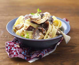 Tagliatelle aux cèpes et au parmesan