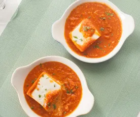 Queso fresco en salsa de tomate masala