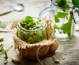 Pesto menthe, amande et chèvre