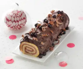 Bûche chocolat-cassis