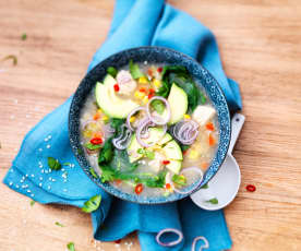 Soupe de poulet au citron vert