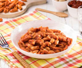 Cavatelli di 'nduja al pomodoro e fagioli