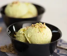 Helado de azafrán y pistacho (kulfi)