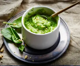 Pesto d'épinards, pignons et feta