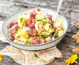 Salade de gésiers, endives, pommes et noix