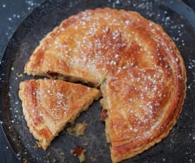 Galette des rois aux poires et aux raisins