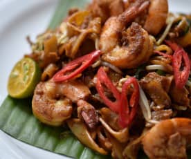 Kwetiau goreng (Char Kway Teow)