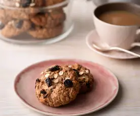 Oat and Raisin Lactation Cookies