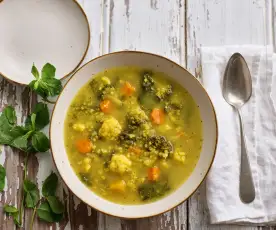 Sopa de legumes com trigo sarraceno