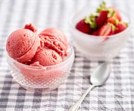 Gelado de morango e iogurte