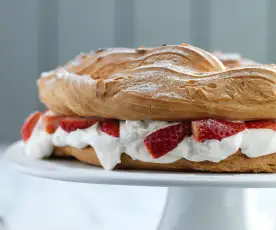 Paris Brest com morangos