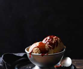 Glace au caramel salé