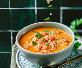 Soupe au boulgour et aux lentilles rouges (ezogelin)