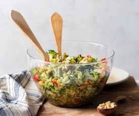 Insalata di broccoli con pinoli