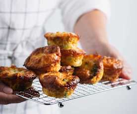 Mini tarte cu broccoli și bacon