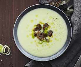 Zuppa di patate e porri al tartufo (vegan)