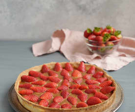 Tarta de frutillas y dulce de leche