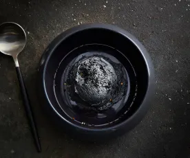 Gelato ai semi di sesamo nero