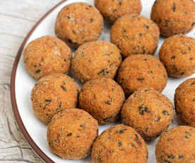 Bolinho de frango com mandioquinha