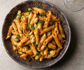 One-pot Tomato and Garlic Pasta with Mussels