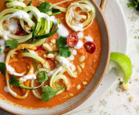 Sopa fría de curry rojo