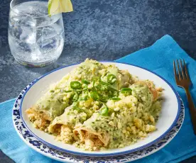 Enchiladas con crema de epazote