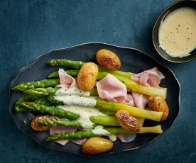 Asparagi con salsa olandese allo yogurt