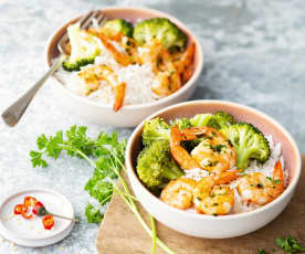 Crevettes pimentées, riz et brocoli