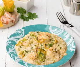 Risotto con gamberi e fiori di zucca al profumo di tartufo