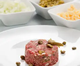 Klassisches Beefsteak Tatar