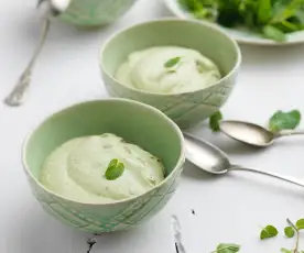 Mousse de matcha e hortelã