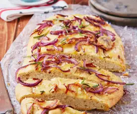 Focaccia de papa y romero