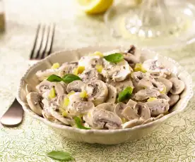 Salade de champignons aux deux citrons