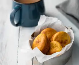 Carrot, Apple and Chia Muffin Bites