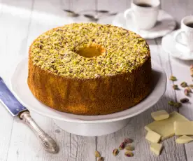 Chiffon cake al cioccolato bianco e pistacchi