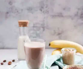 Czekoladowy shake proteinowy