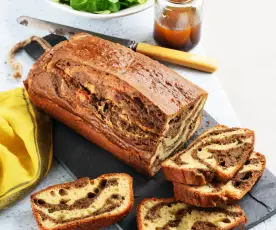 Cake marbré au tarama et à la tapenade