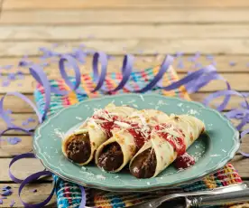 Canelones de chocolate com molho de morango