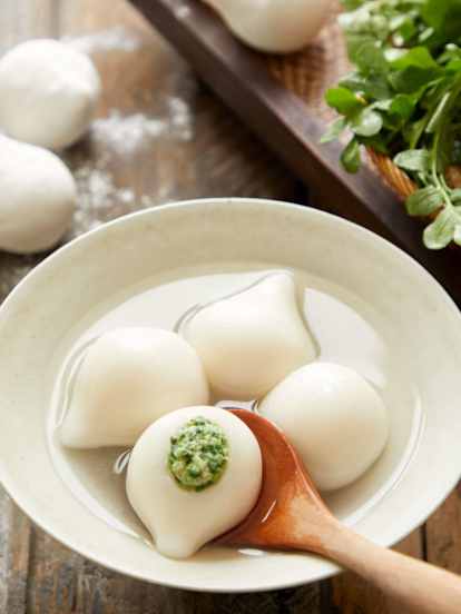 荠菜鲜肉汤圆